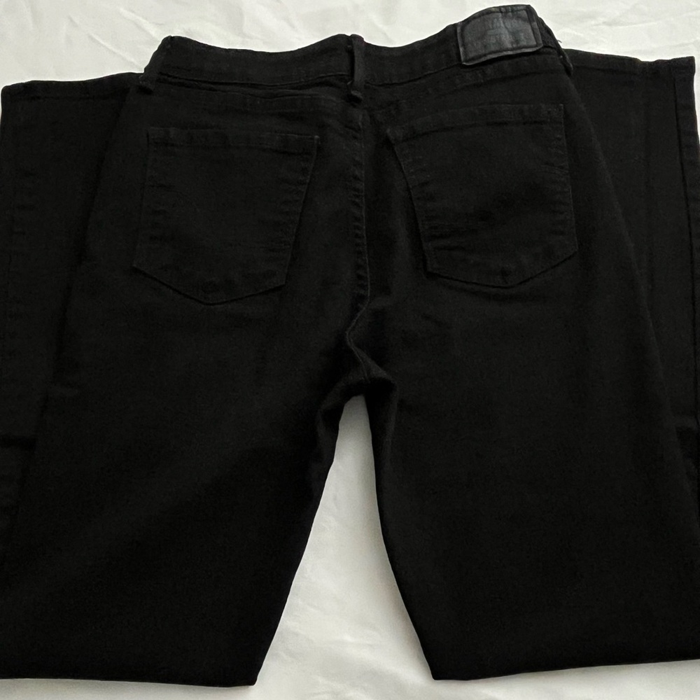 ✨Levi’s Mid Rise Skinny W26 x L30✨